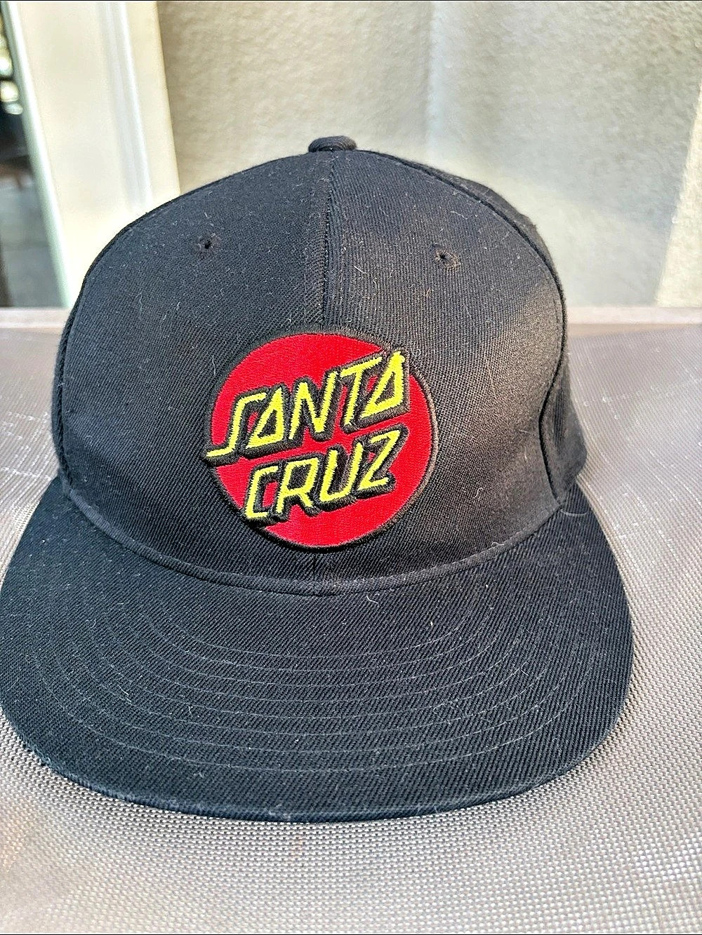 Santa Cruz Classic Dot 210 Fitted Hat Black & Red 6 7/8-7 1/4